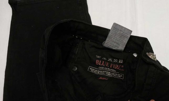 Damski Jeans Blue Fire czarne spodnie D40 W30/L27
