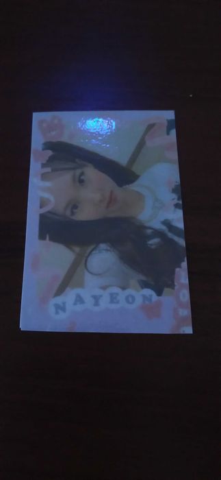 Ломо-картки з к-поп айдолами