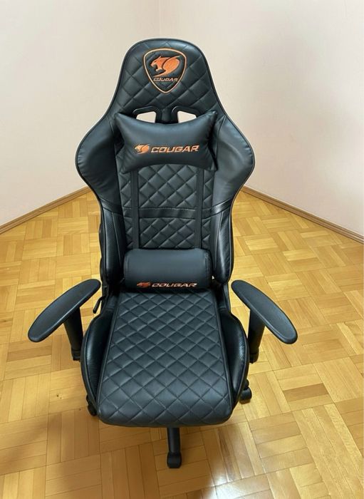 крісло Cougar Armor One
