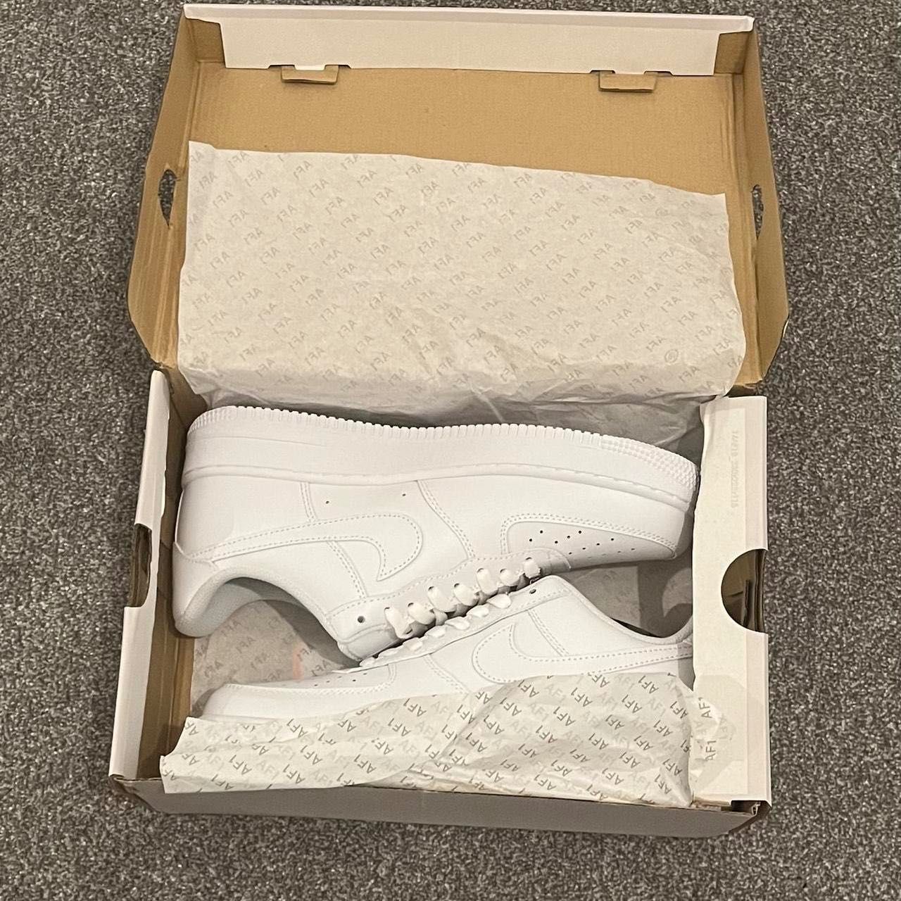 Dowód zakupu / Gwarancja / Nowe  Buty Nike Air Force 1 Białe r. 42