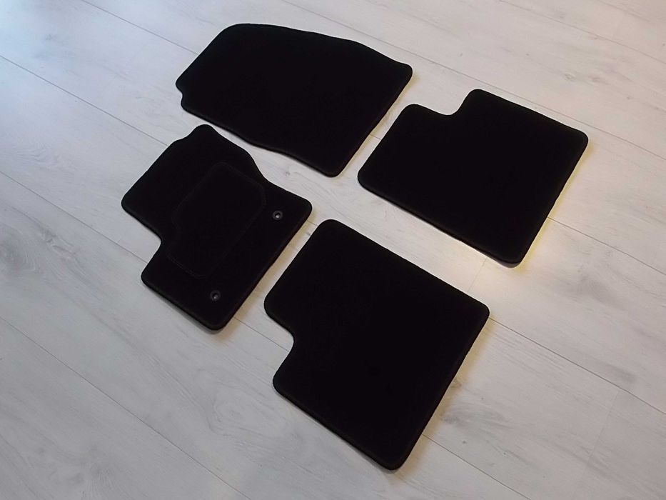 Dywaniki Welurowe FORD GRAND C-MAX Rok 10- Dopasowane STOPERY