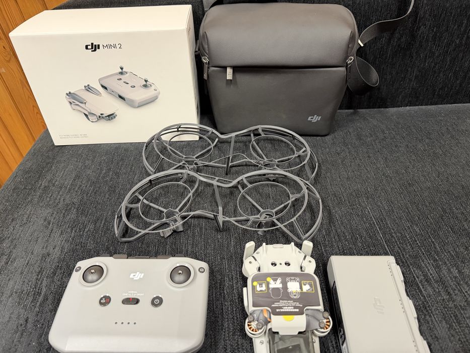 DJI Mini 2 - Fly more combo - com protecoes helices - guard propellers