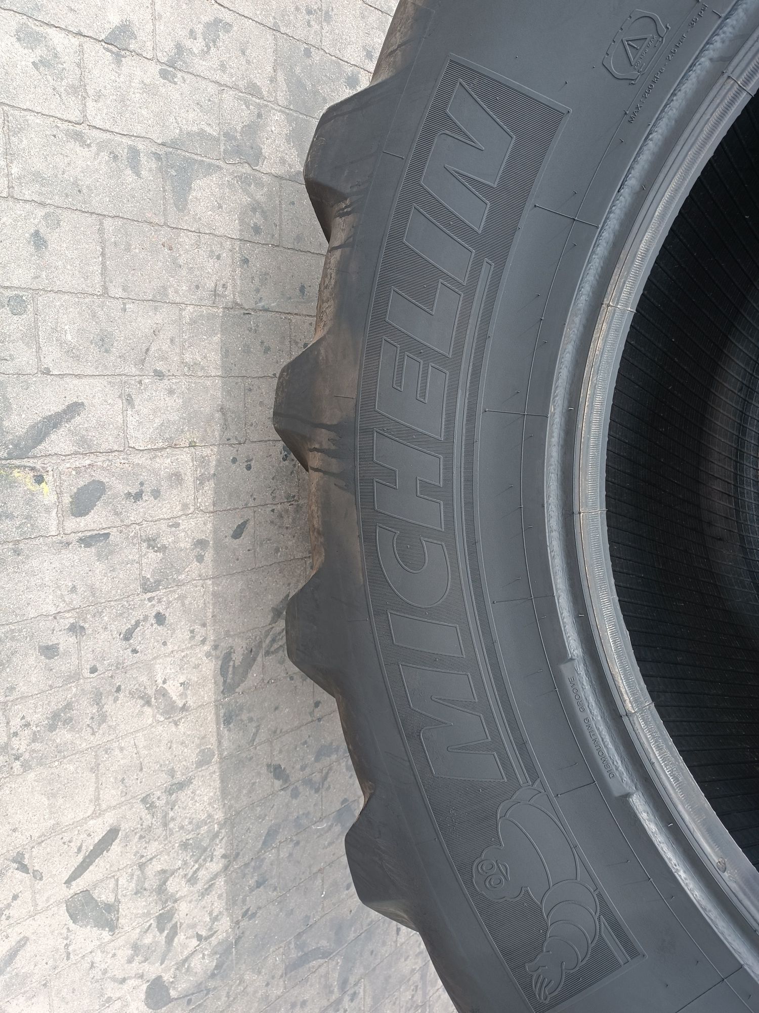 710/70R38 Michelin MachXBib