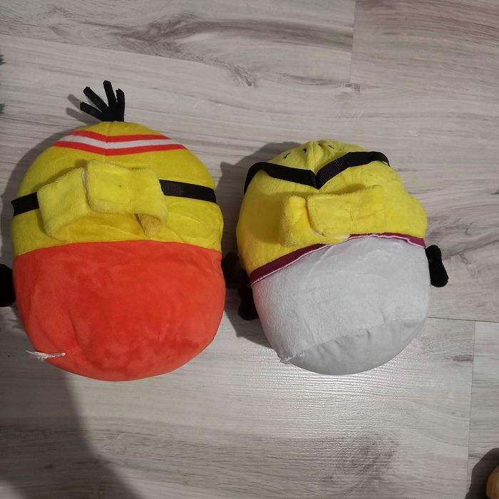 Minionki pluszaki na rękę zapinane + GRATISY