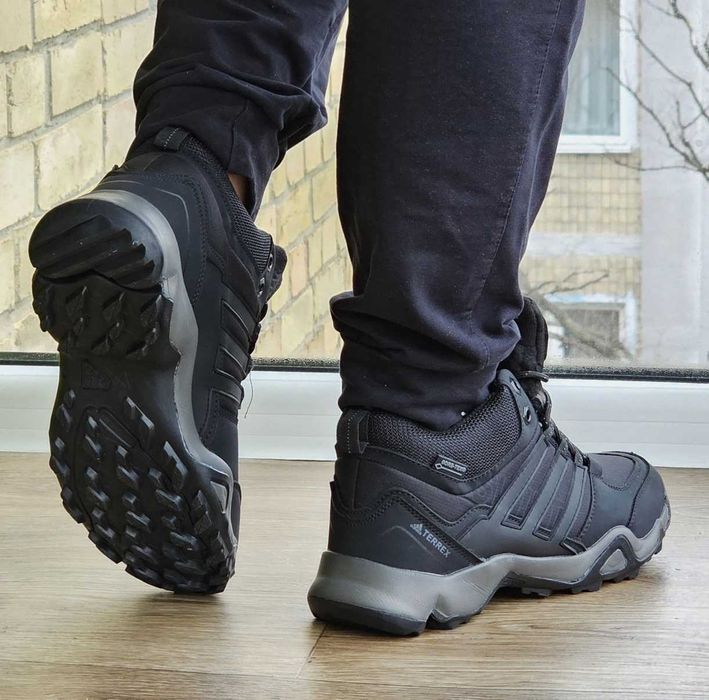 Зимние Кроссовки adidas terrex с мехом Черные Мужские Адидас Гортекс