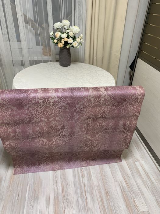 Продам метровые тесненые  обои