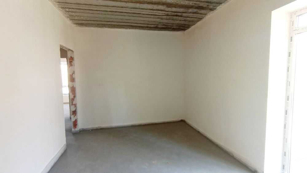 Квартира з ГАЗОМ та БАЛКОНОМ! Чистова штукатурка та стяжка підлоги!