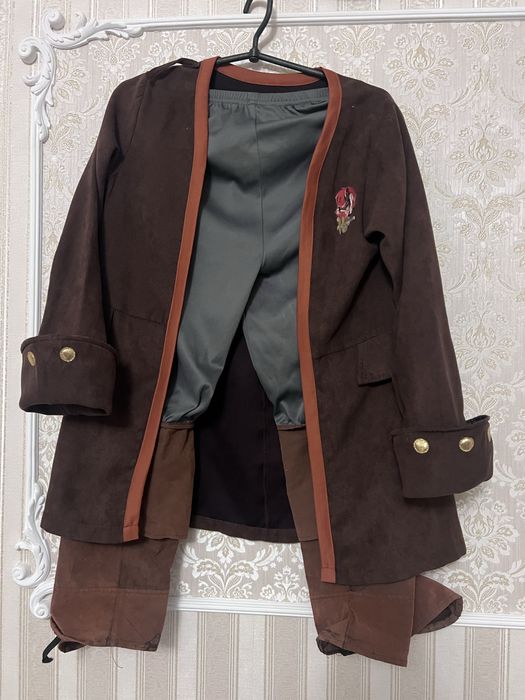 Костюми  піратів собака хрюша мушкетер і ще багато інших запитуйте