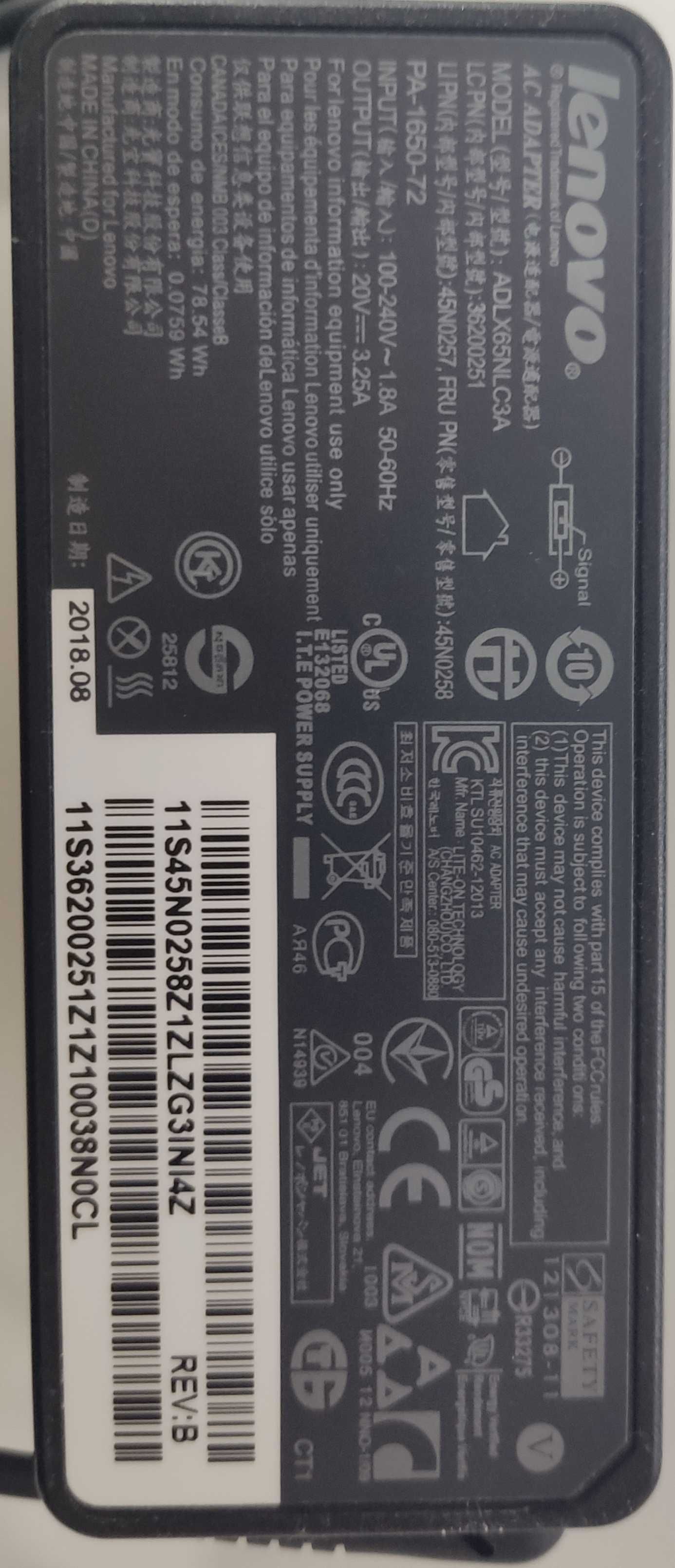 Stacja dokująca ThinkPad Thunderbolt 3 Dock 40AC + kabel + zasilacz