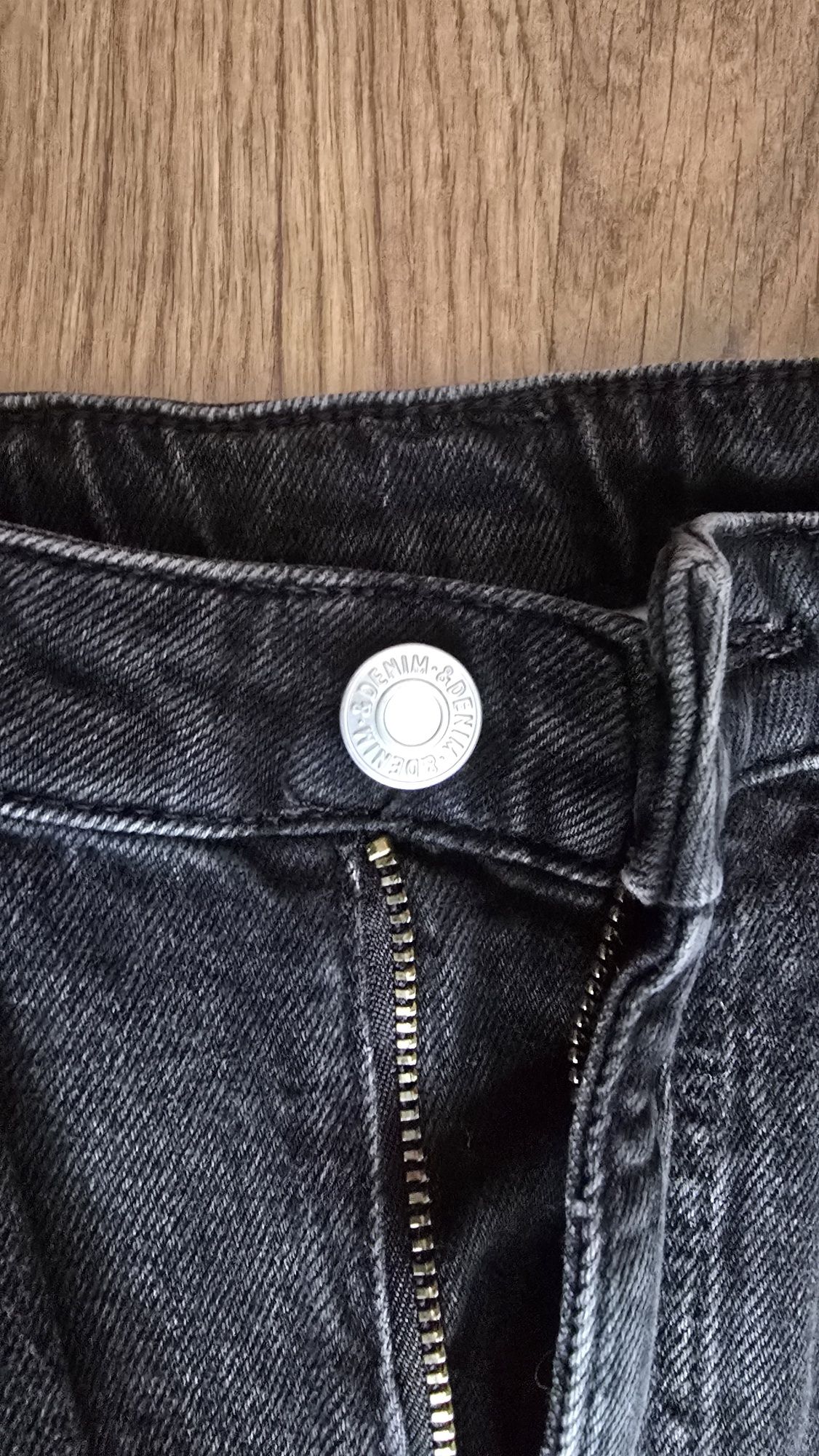 Jeansy H&M w rozmiarze 152