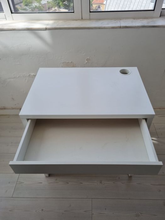 Bloco de gavetas + secretaria Micke Ikea