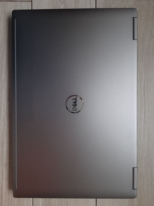 Dell 7740 IPS i7-9750h, 16-32 Gb, 512 SSD, RTX 3000 6 Gb