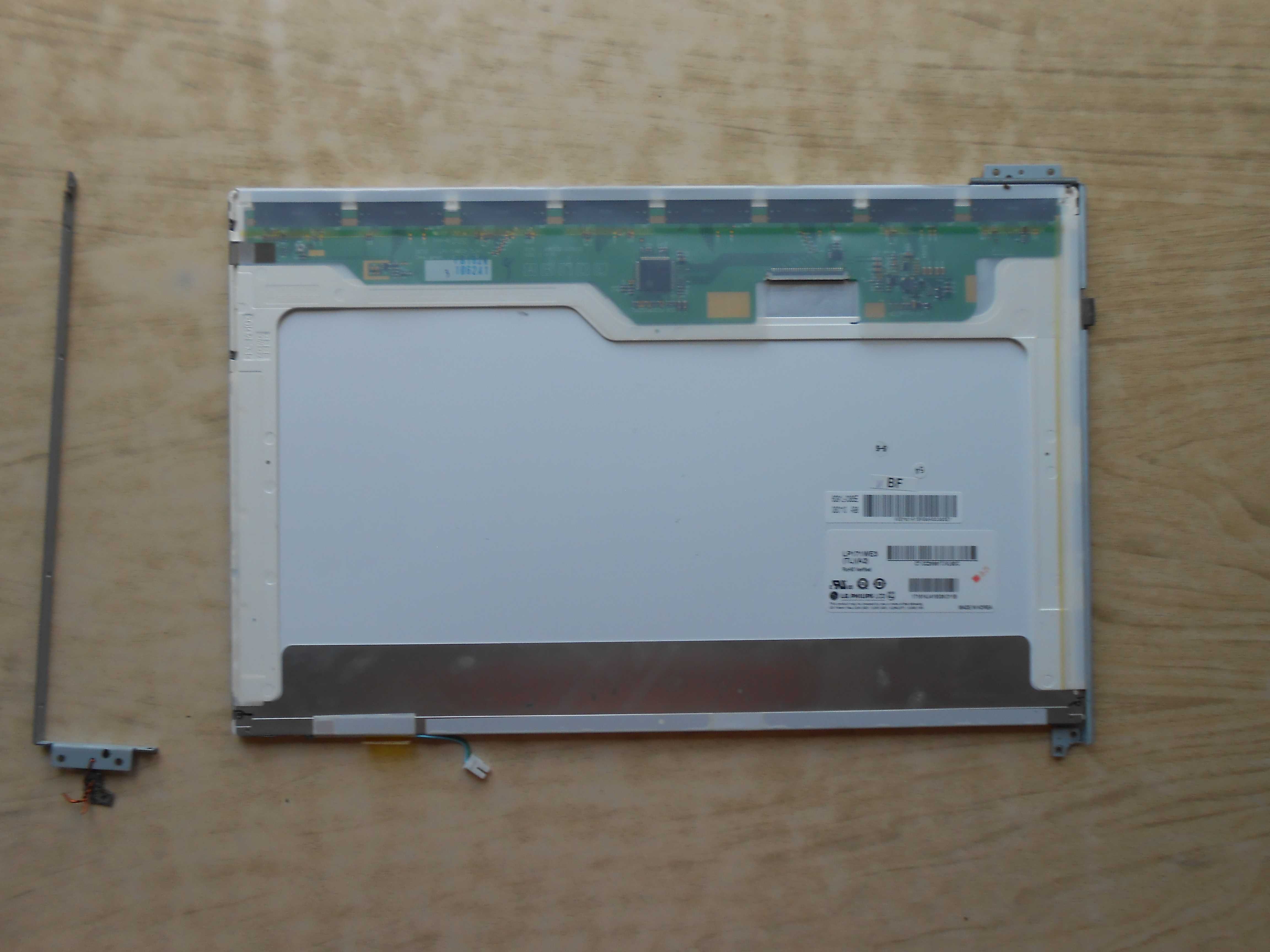 Ноутбук LG  R700   17"дюймов