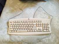 Logitech 104 retro klawiaturę sprzedam