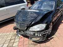 Mercedes-Benz Klasa S silnik odpala jeżdzi po placu