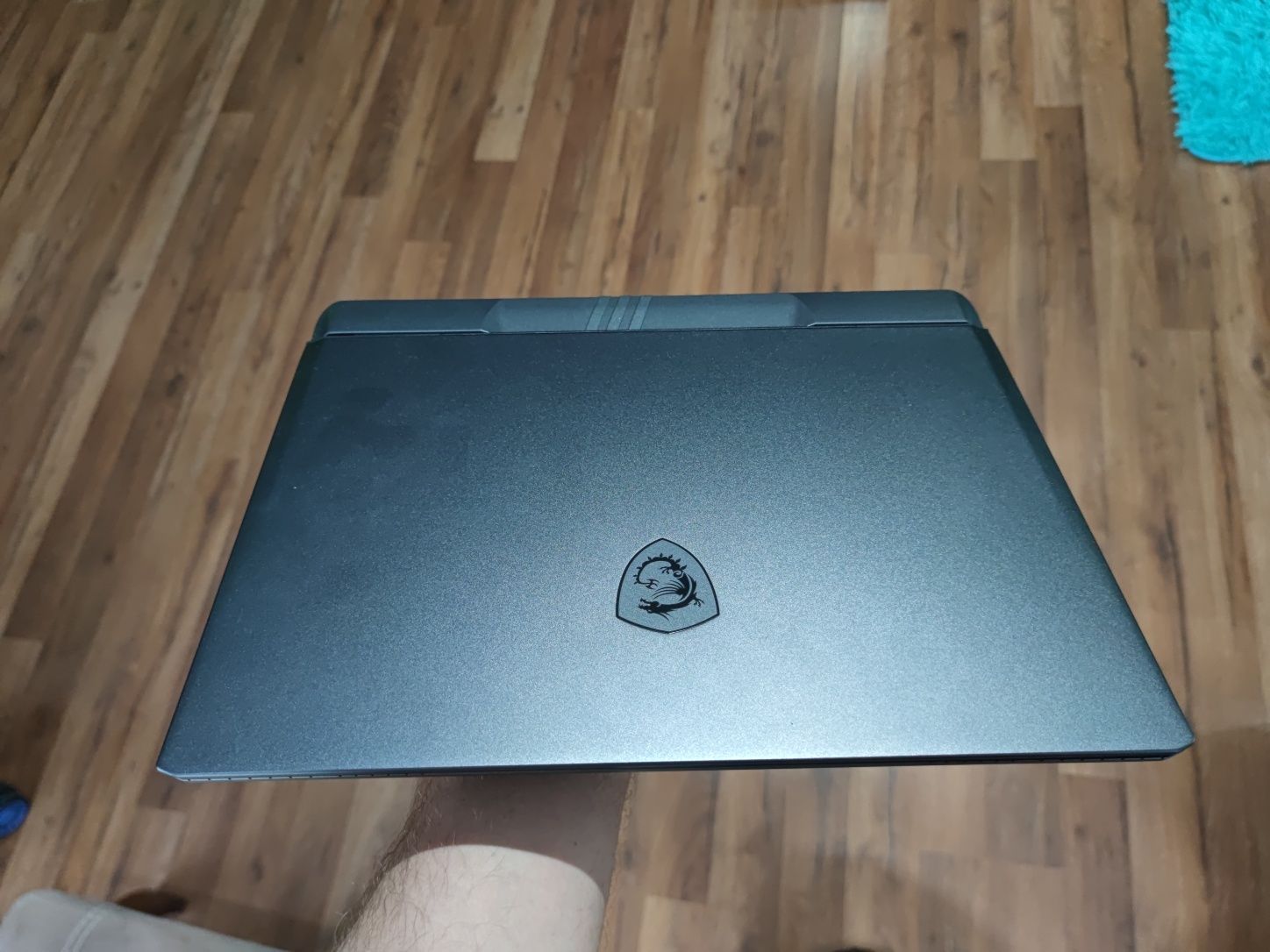 Laptop Gaming MSI Vector 16 i9/16GB Ram/RTX4080 12GB/DLSS3/240Hz ekran