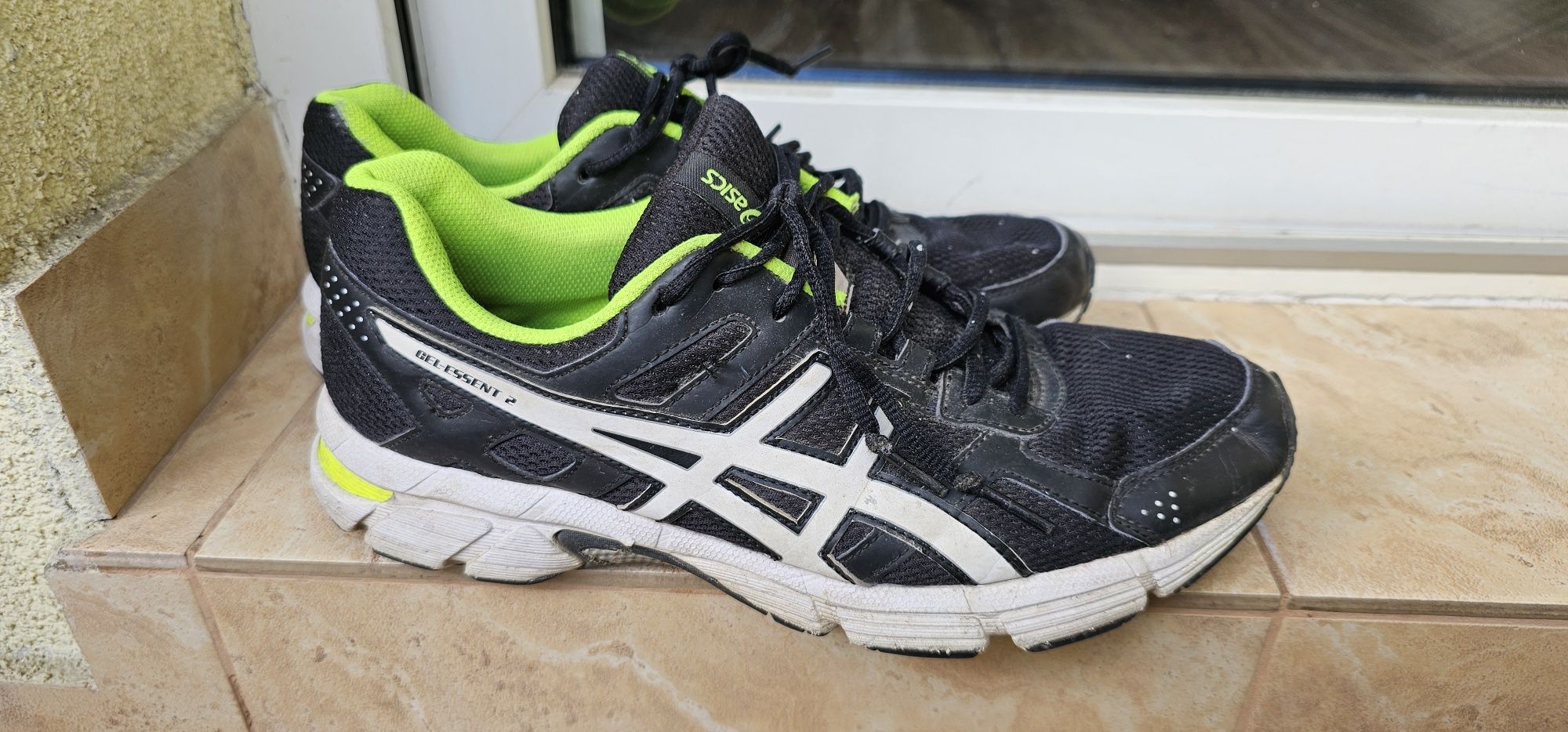 Asics gel Essent 2 męskie buty sportowe rozmiar 44 wkładka 28cm