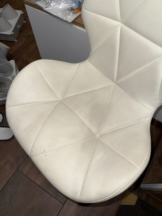 Стілець білий (бу)