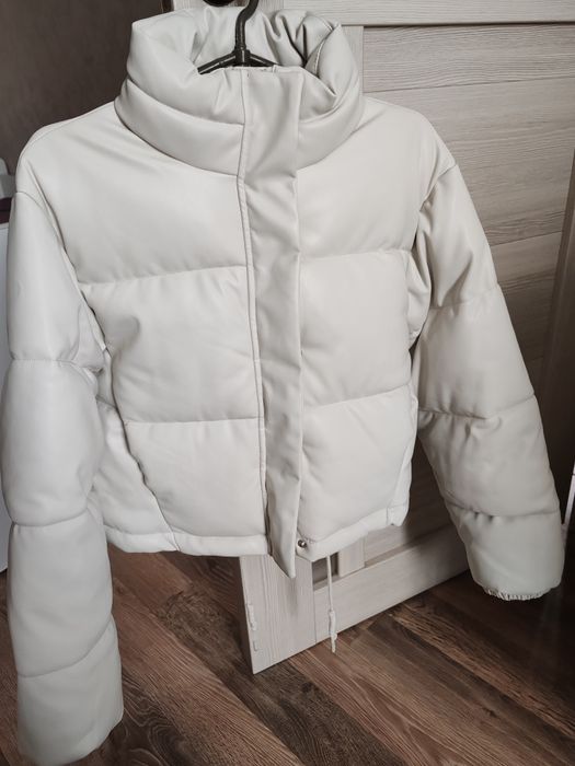 Куртка жіноча...