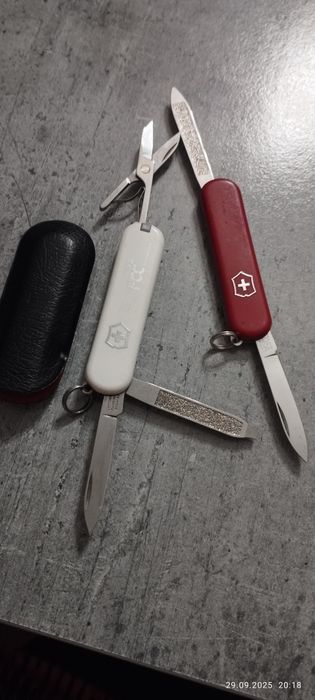 Victorinox classic