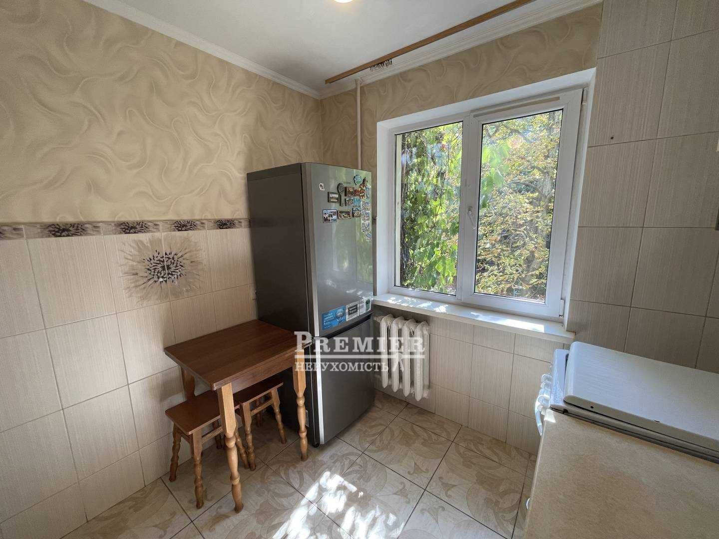 3 комн. квартира около парка Победы