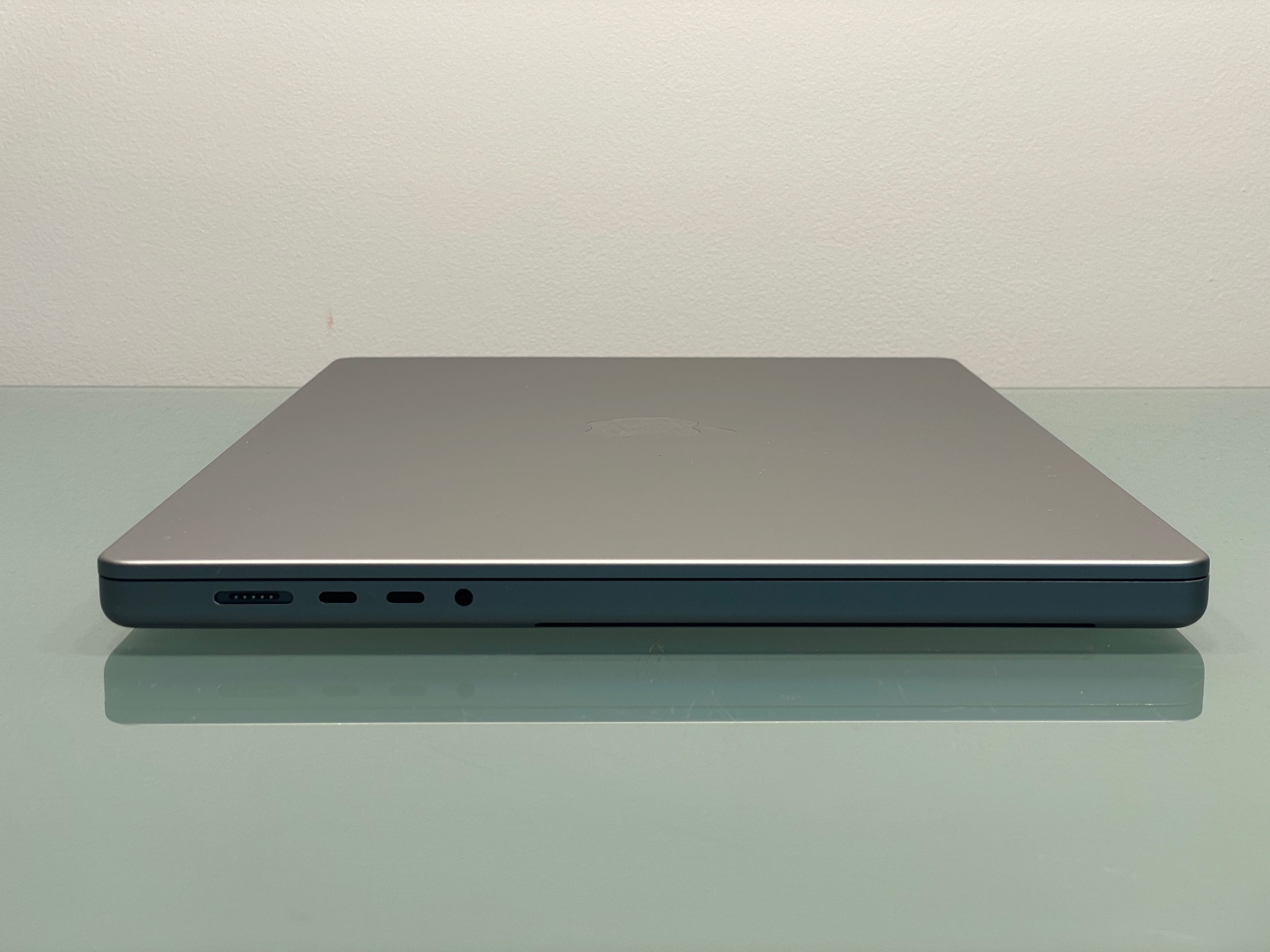 2023 MacBook Pro A2780 16" M2 PRO 32GB 512GB