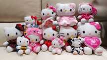 Coleção Exclusiva de 12 Peluches Hello Kitty p/Fãs e Colecionadores