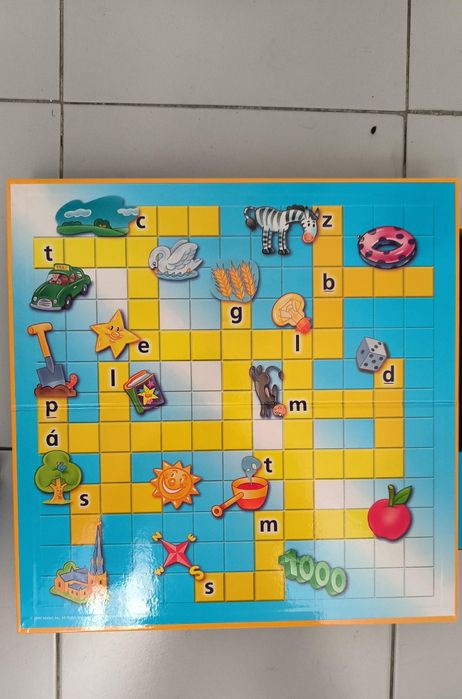 Jogo infantil scrabble