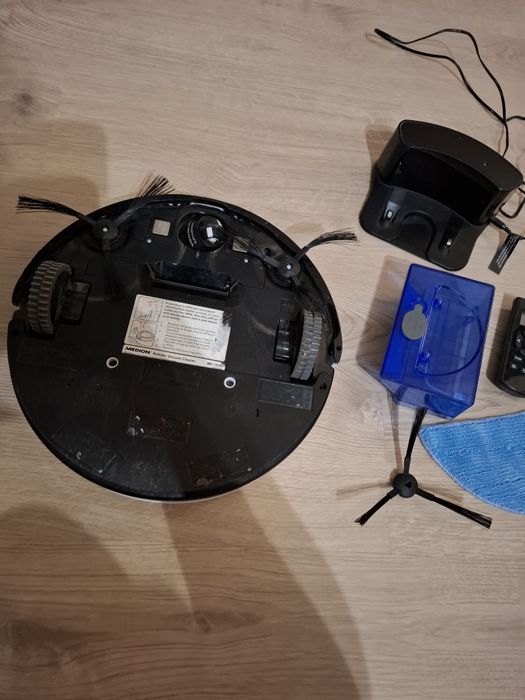 Robot sprzątający Medion odkurzacz myjący