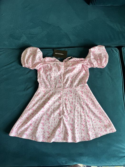 Нова рожева міні-сукня в квітковий принт PrettyLittleThing, 12 UK size