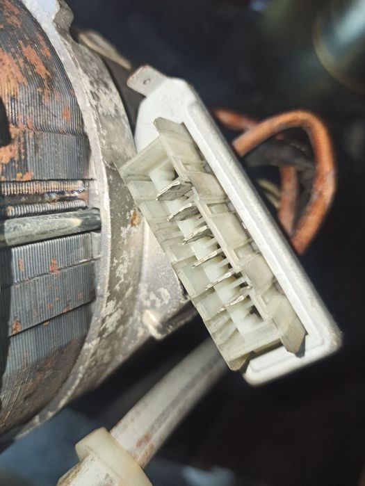 Электро двигатель (електро двигун) стиральной машины  Сименс, Бош