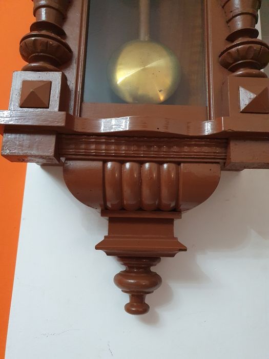 Grande relógio antigo mecânico