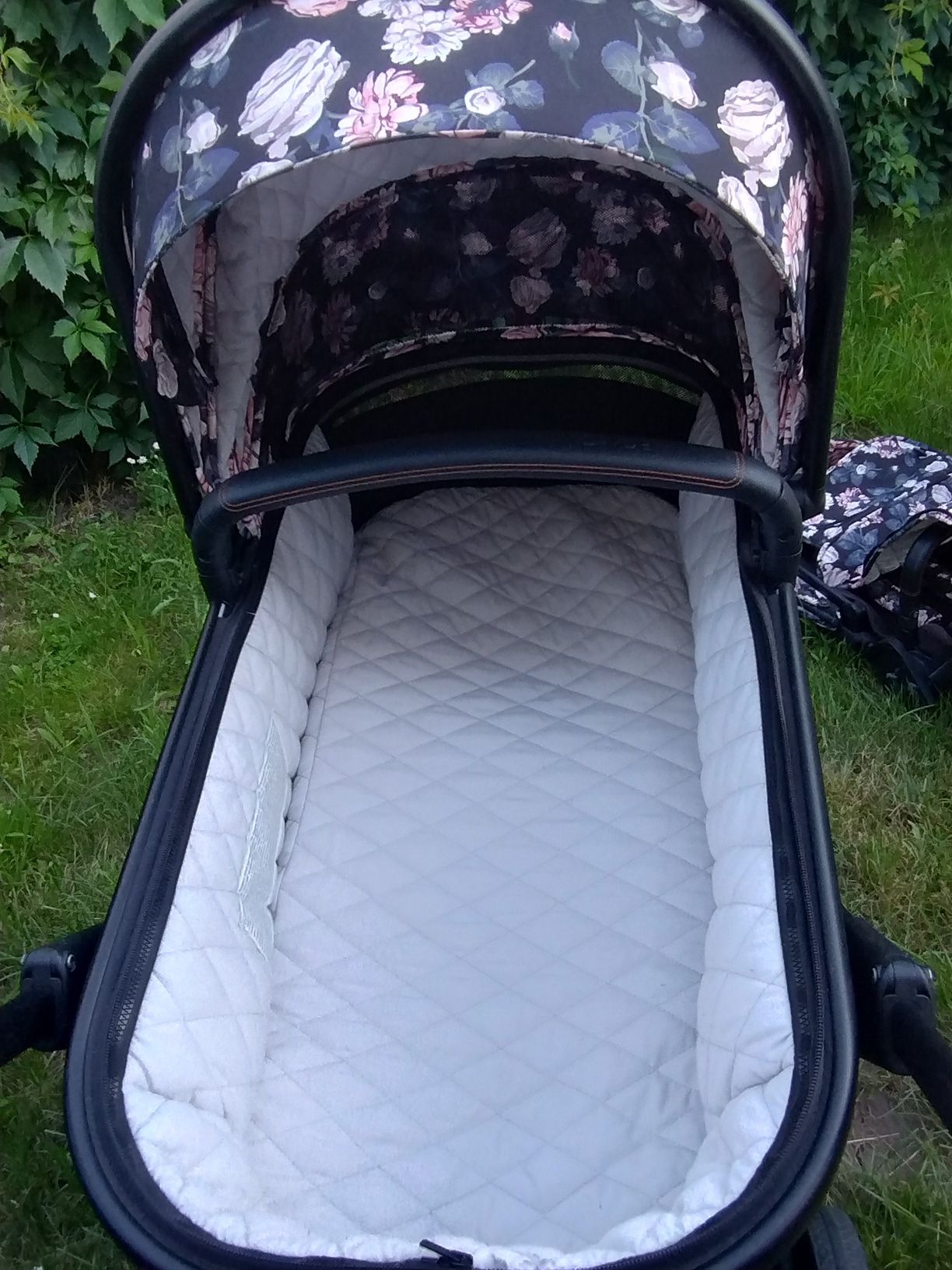 Wózek 2w1 Cavoe Axo Style La Rose+ baza Isofix+ laktator elektryczny