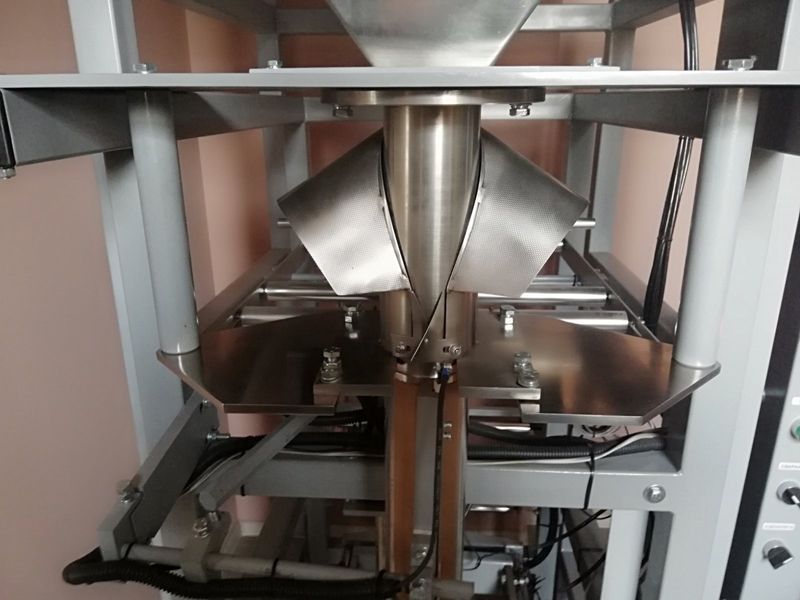 4х ручьевой фасовочно упаковочный автомат