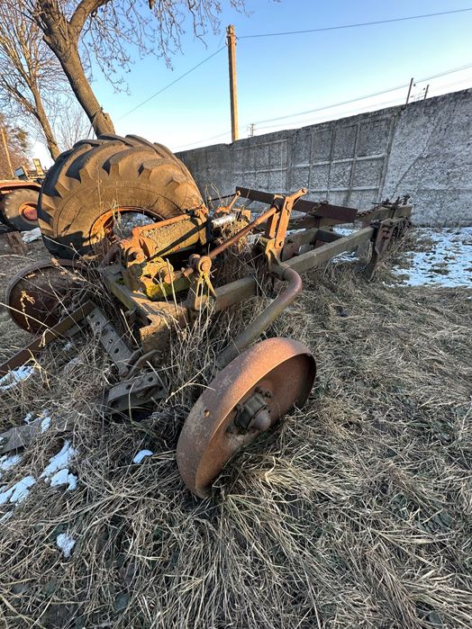 Плуг  ПЯ 3-35,плуг причіпний 3-ох корпусний.Плуг