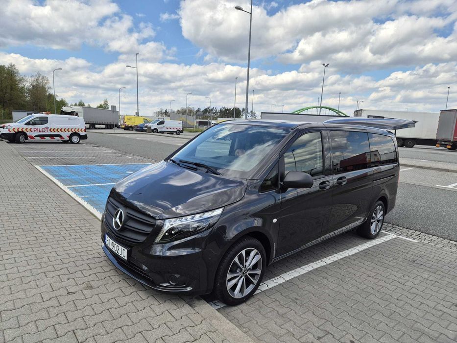 Wynajem Busa 8-osobowego