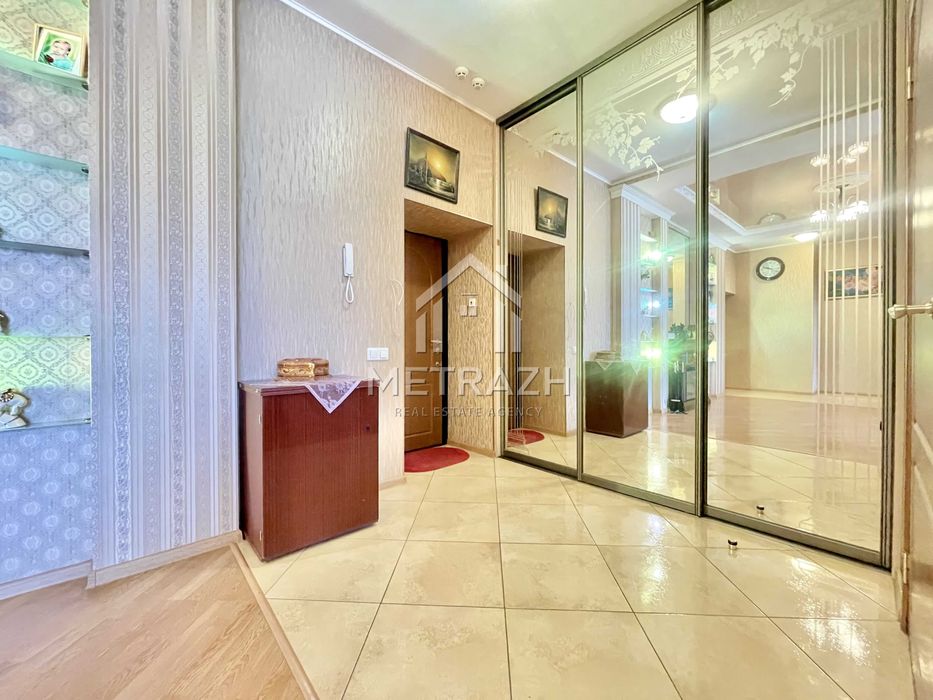 Продам 3 к. квартиру 94 м2 ЖК Грековская метро Левада Гагарина цирк