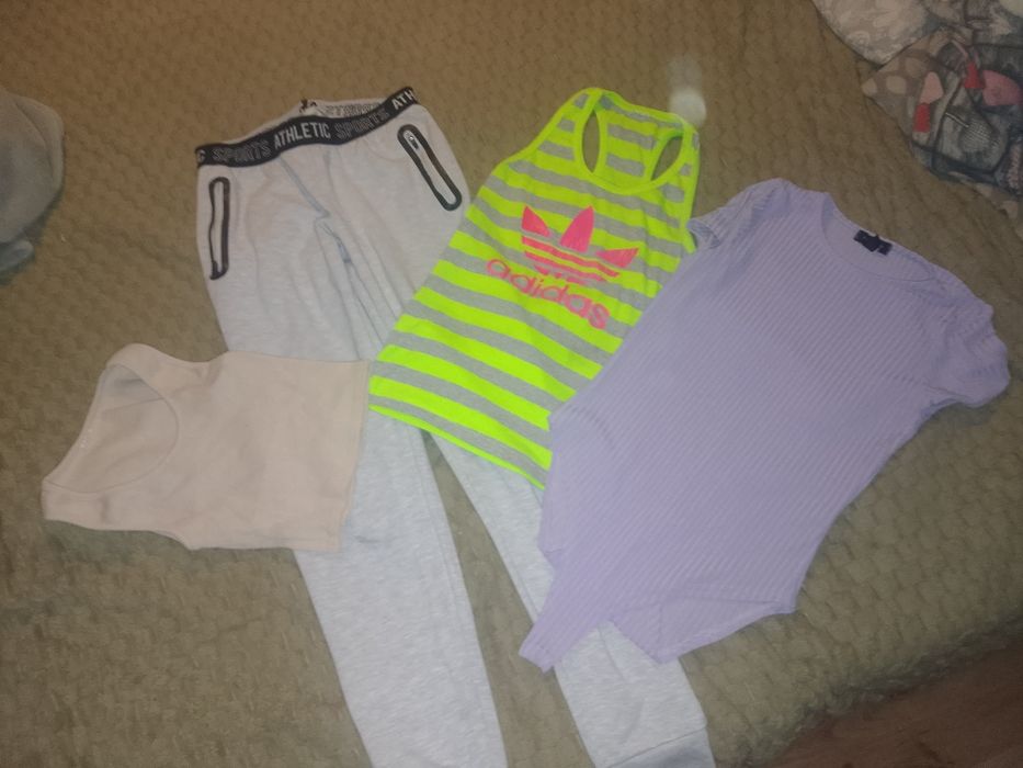Mały mix ubrań 38