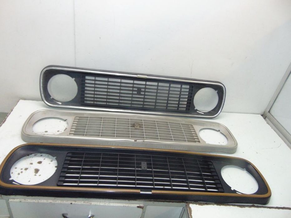 Renault 4l grelhas do capot