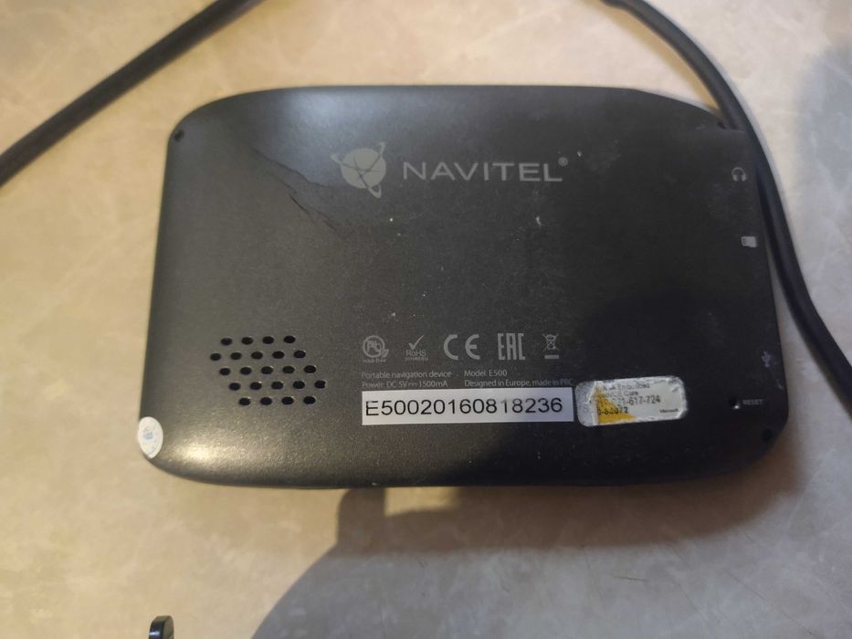 NAVITEL E500 , Uchwyt ,Kabel USB Uszkodzona