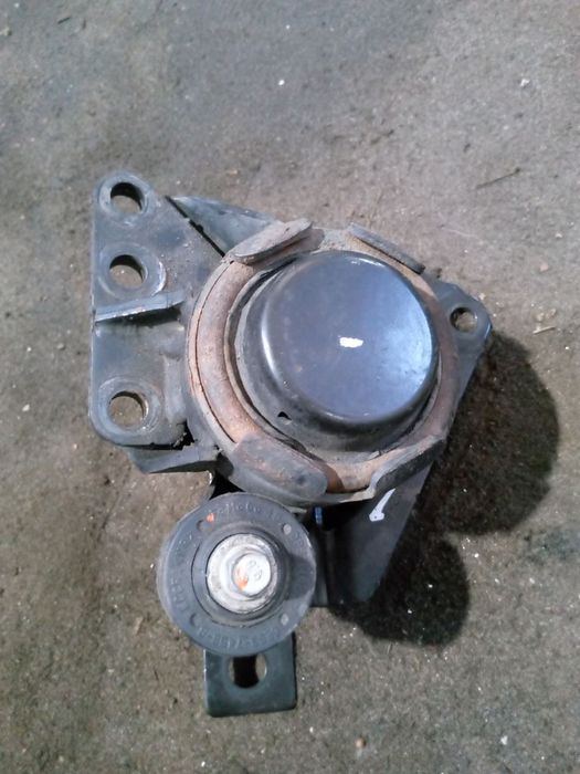 Ford C-max hybird подушка двигуна права, ліва.