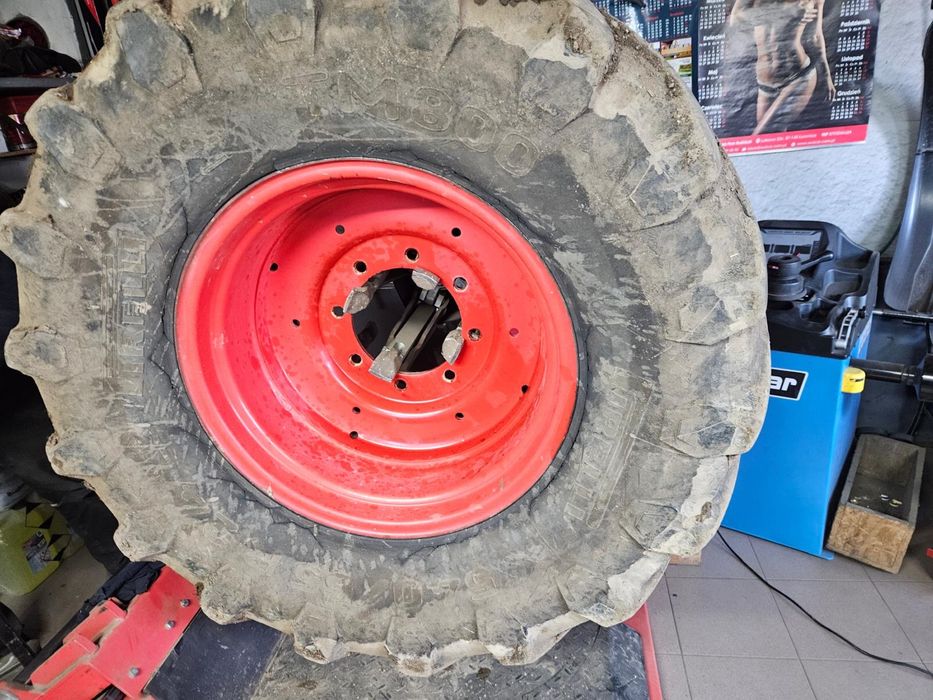 Opona 540/65 R24