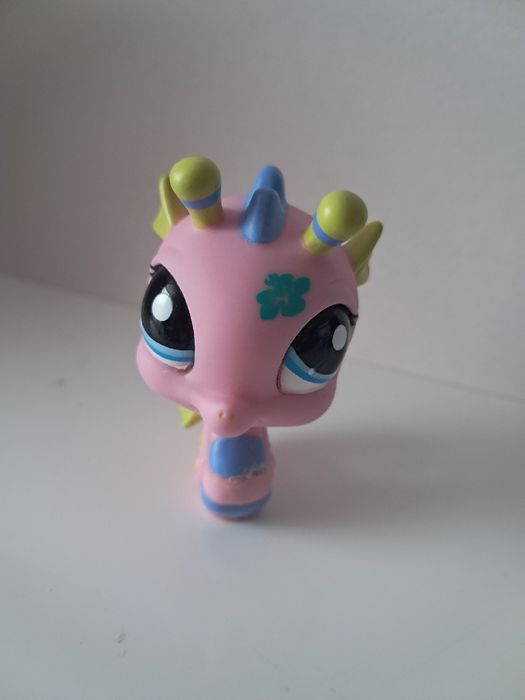 Littlest pet shop lps