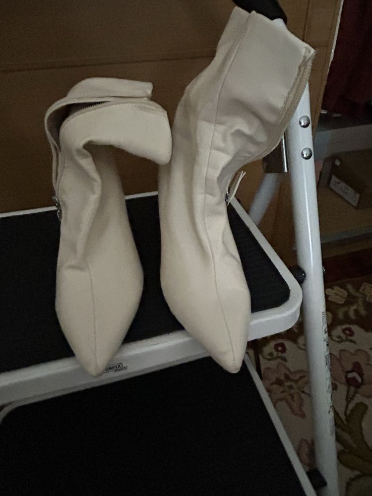 Tenis e botas tamanho 36
