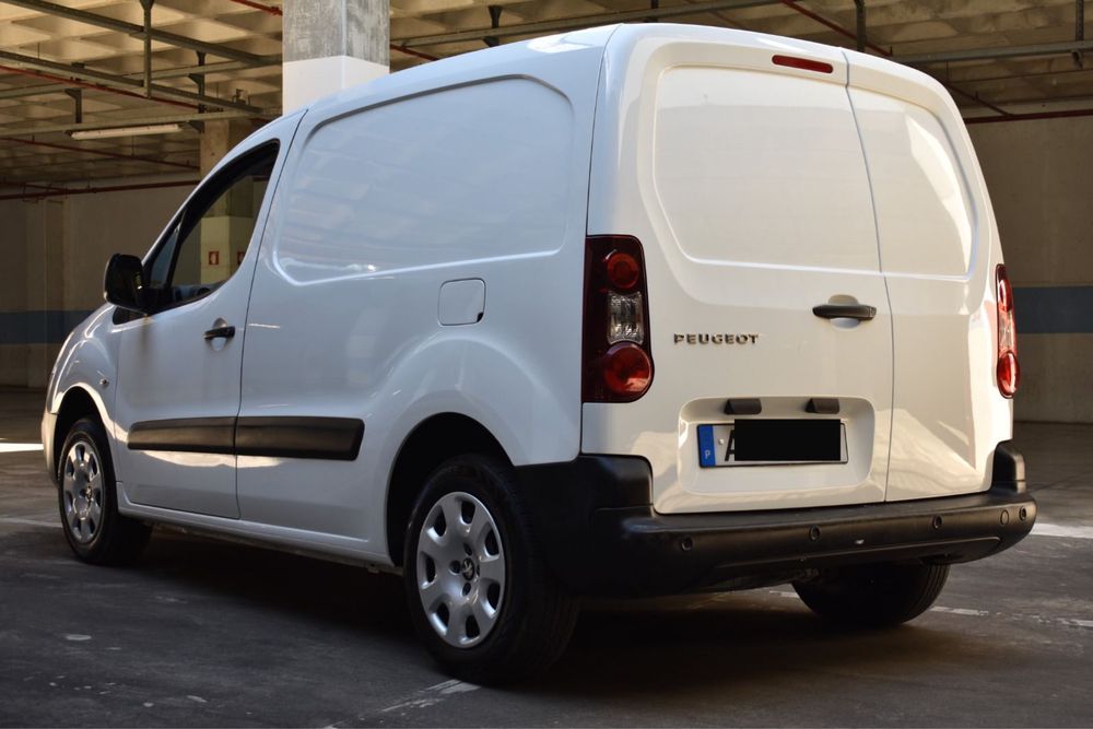 Peugeot Partner 2016 1.6HDI 100 muitos extras