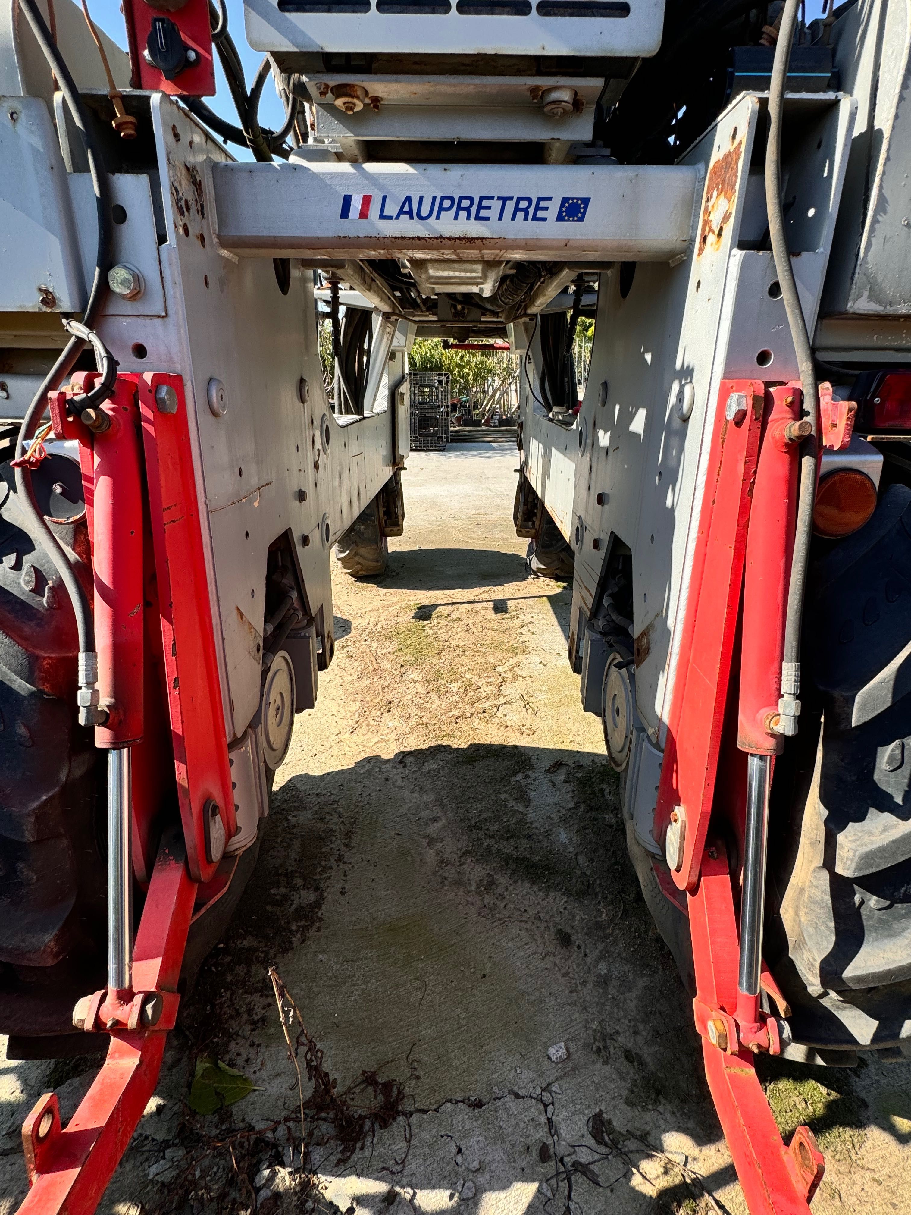 LAUPRETRE LMH 80 / 2700mth / ciągnik szczudłowy szkółkarski sadowniczy
