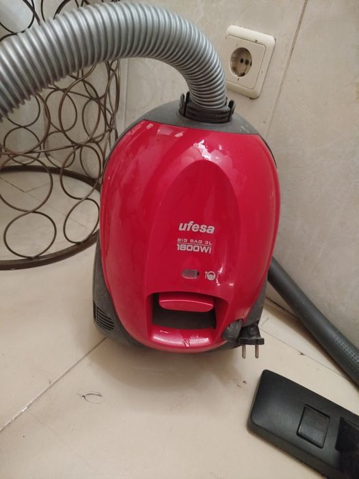 Aspirador Ufesa big bag
