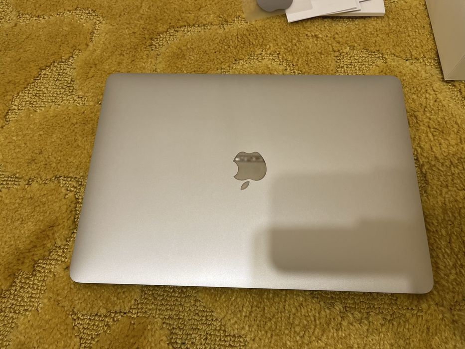 Macbook air m1 8/256