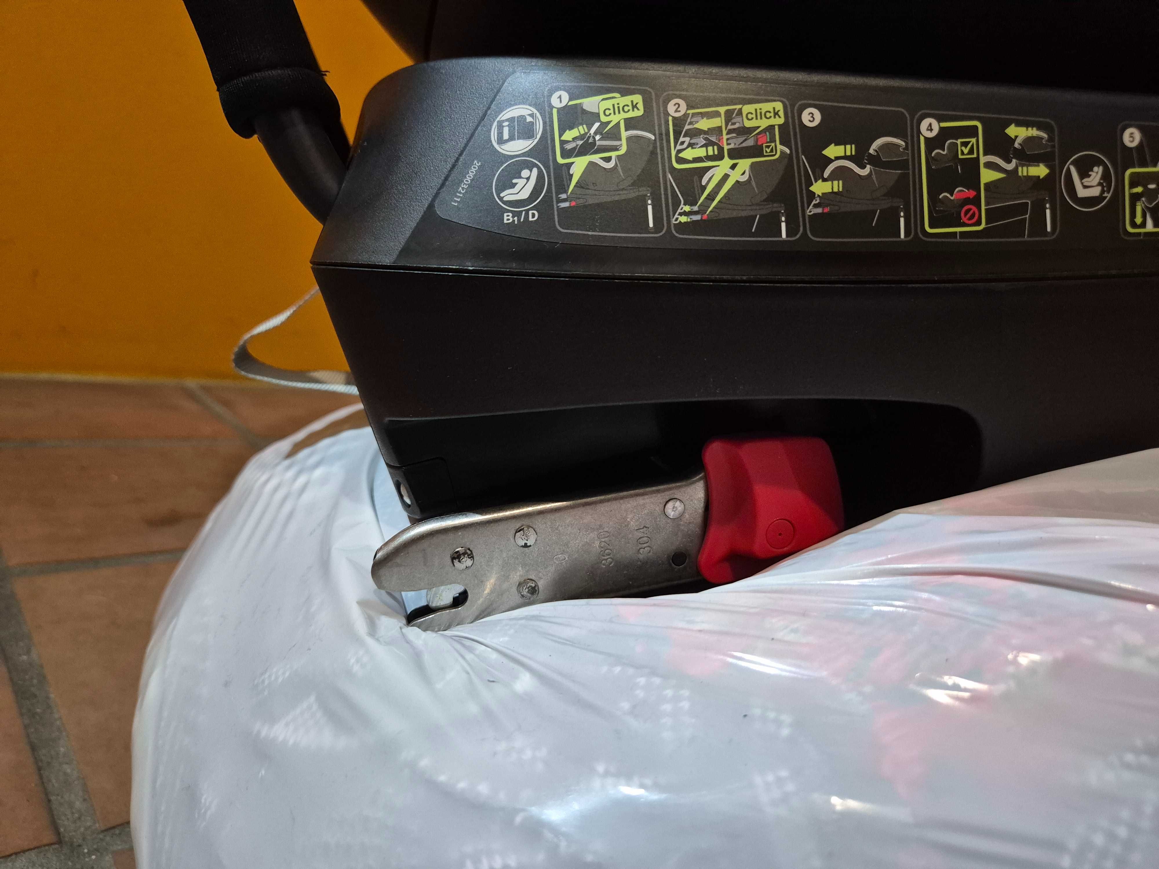 Cadeira Auto Britax Römer DUALFIX 2R com ISOFIX 0-18kgs ou 4anos