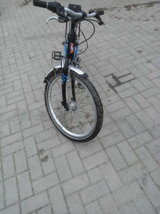 Sprzedam rower młodzieżowy.